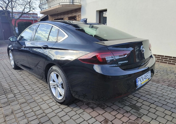 Opel Insignia cena 71600 przebieg: 100000, rok produkcji 2018 z Słupca małe 211